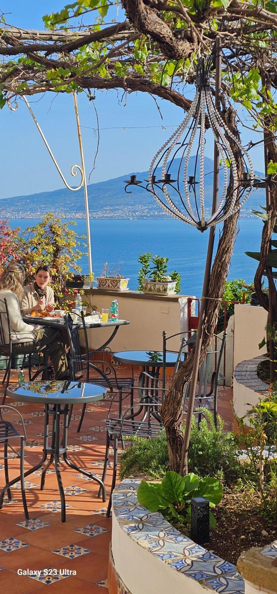 Dimora Del Conte Sorrento Coast Seaview Apartment Вико Екуензе Стая снимка