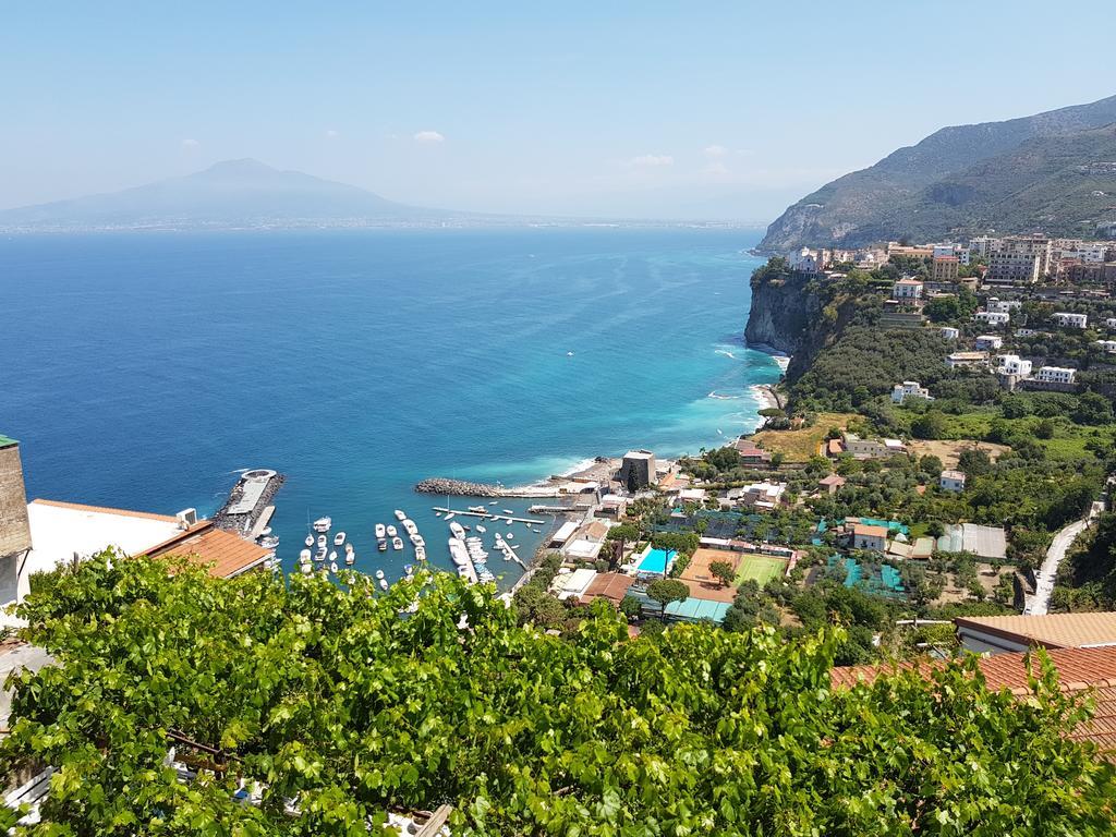 Dimora Del Conte Sorrento Coast Seaview Apartment Вико Екуензе Екстериор снимка